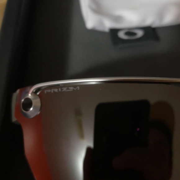 Oakley Chrystl - Picture 4 of 4